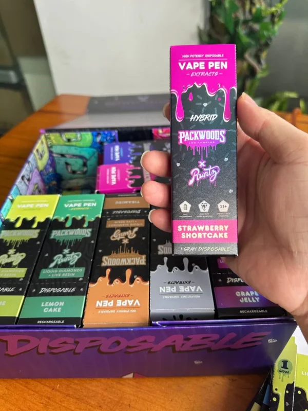 Buy Packwoods Runtz Long Edition 1g Disposable Vape (Strawberry Shortcake) in Berlin